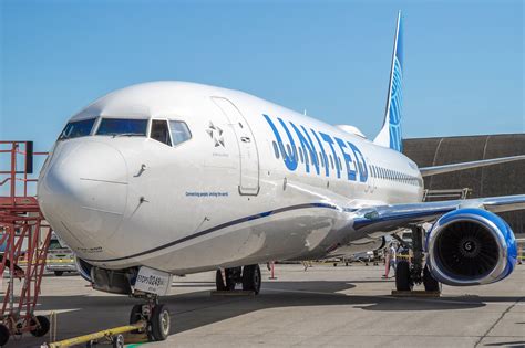 Baggage cart crashes into United flight on runway at SFO